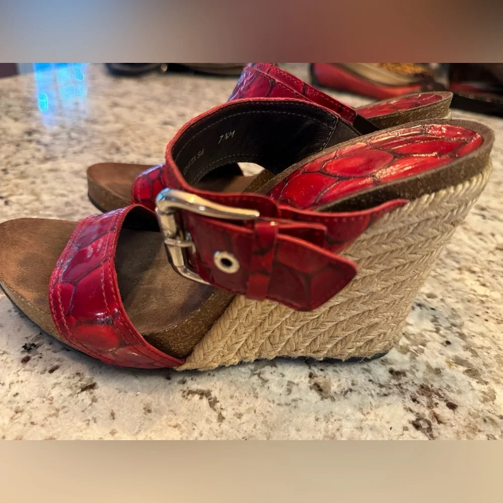 Donald J. Pliner Ghita Red Reptile Sandals‎ with Wedge Espadrille Heels